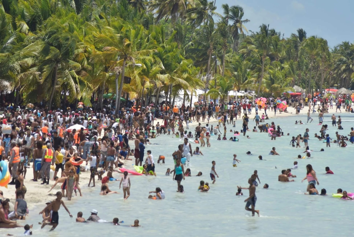 Prohibición de eventos masivos en playas para Semana Santa
