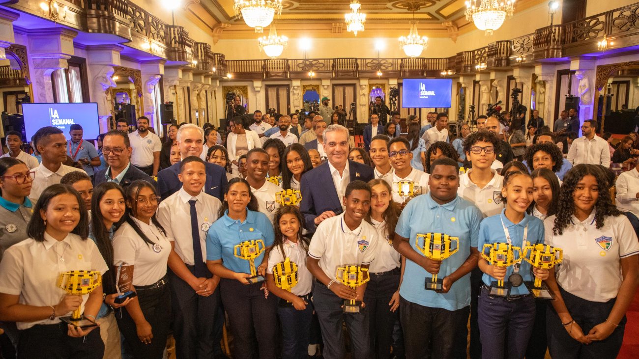 Presidente dominicano resalta logros de estudiantes en ciencias