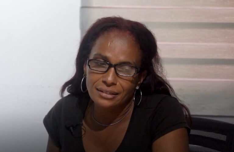Madre denuncia que su hijo fue retirado por fiscal sin orden judicial: “No lo he vuelto a ver desde febrero”