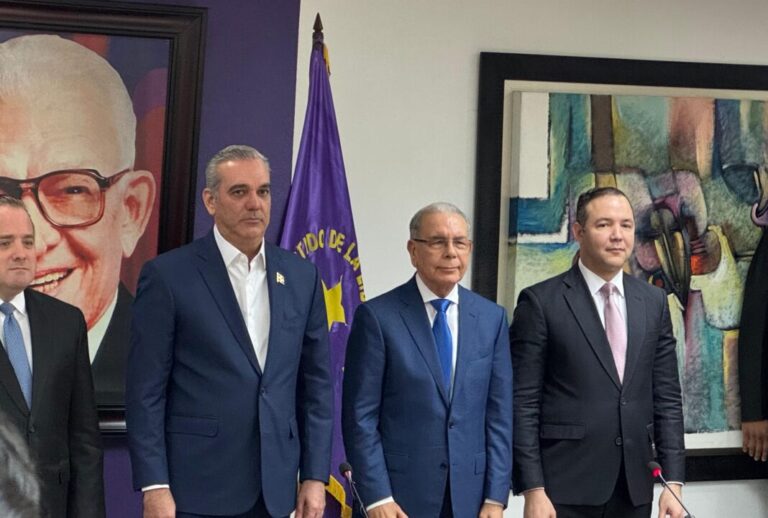 Abinader y Danilo acuerdan mantener presión internacional ante crisis haitiana