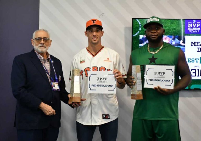 Miguel Sanó y Aaron Sánchez repiten premio de MVP de la Semana en LIDOM
